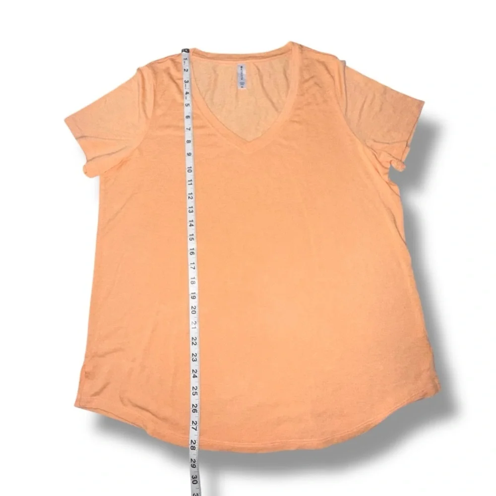 ATHLETA V-Neck Breezy Tee | Delicate Peach | Women’s XL - Picture 9 of 9